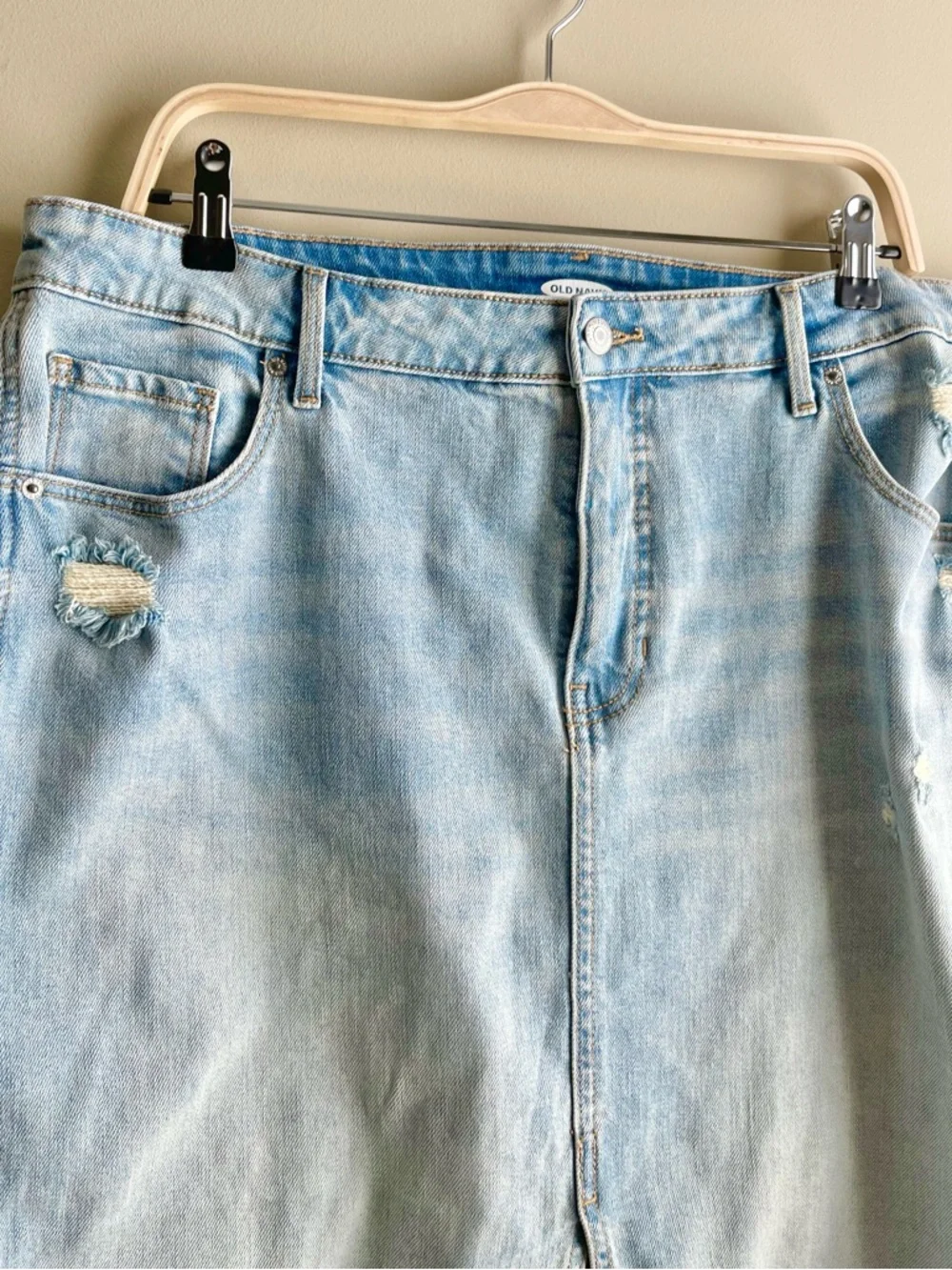 Old Navy Light Blue Distressed Raw Hem Denim Midi Skirt - Picture 2 of 3